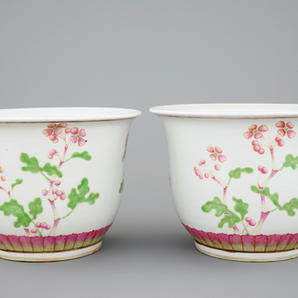 A pair of Chinese famille rose flower pots, 19th C.