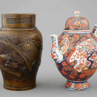 A large Imari teapot and a bronze vase decorated with birds, Japan, Meiji, 19th C.