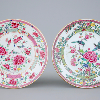 Twee fraaie Chinese famille rose borden, Yongzheng/Qianlong, 18e eeuw