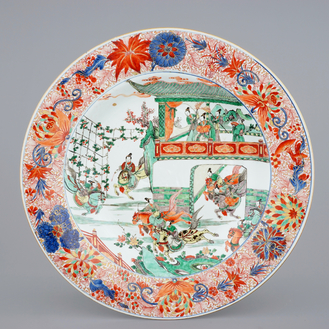 Un très grand plat en porcelaine de Chine verte-Imari aux chevaliers, Kangxi