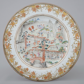 Une assiette en porcelaine de Chine pour l'export à décor d'une procession, 18ème