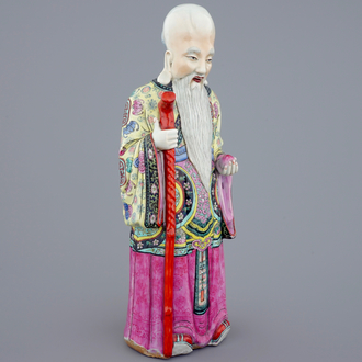 Een Chinese famille rose figuur van Shou Lao, 19e eeuw