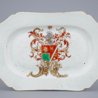 A Chinese Dutch-market export porcelain armorial tray, arms of the "de Heere" family, Qianlong period, ca. 1763