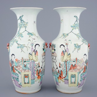 A pair of Chinese qianjiang cai vases with ladies and children, 19/20th C.