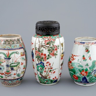 Un lot de 3 pièces en porcelaine de Chine famille verte, Kangxi