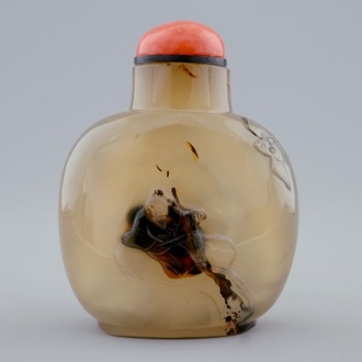 Een fijn Chinees snuifflesje in agaat, 18/19e eeuw