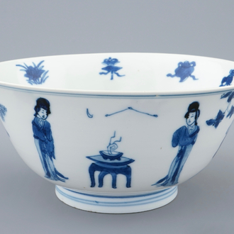 Un bol en porcelaine de Chine bleu et blanc, marque et période de Kangxi