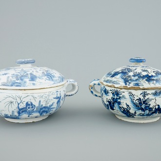 Deux bouillons et leur couvercle en faïence de Delft bleu et blanc, fin du 17ème