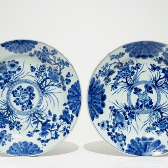 A pair of Chinese blue and white floral chargers, Kangxi