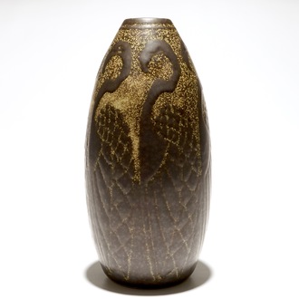 Un vase en grès aux flamants, Charles Catteau pour Boch Frères Keramis, ca. 1924