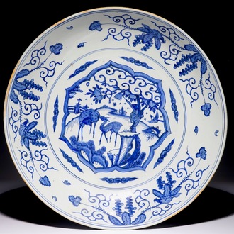 A Chinese blue and white dish with deer and a monkey, Ming, Jiajing