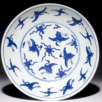 A Chinese blue and white "crane" charger, Ming, Jiajing