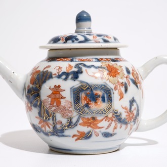 Une théière et son couvercle en porcelaine de Chine de style Imari, Qianlong