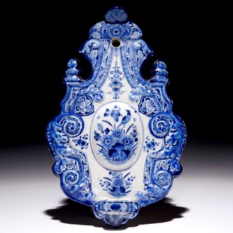 An unusual Dutch Delft blue and white wall sconce, 18th C.