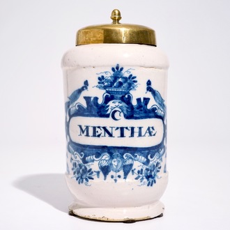 A Dutch Delft blue and white albarello-shaped pharmacy drug jar, 18th C.