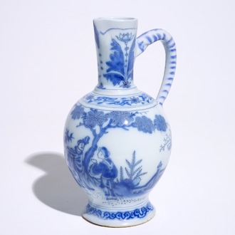 Een blauw-witte Delftse kan met chinoiseriedecor, 17e eeuw