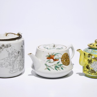 Trois théières couvertes en porcelaine de Chine, 19ème