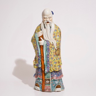 Un grand modèle de Shou Lao en porcelaine de Chine famille rose, 19ème