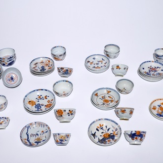 Twenty-six Chinese Imari-style cups and saucers, Kangxi/Qianlong