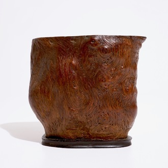 A Chinese rootwood brushpot, 19/20th C.