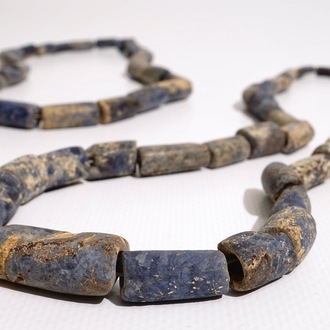 Deux colliers de perles tubulaires en lapis lazuli, Culture Chavin, Pérou, 9/2ème av. J.‑C.