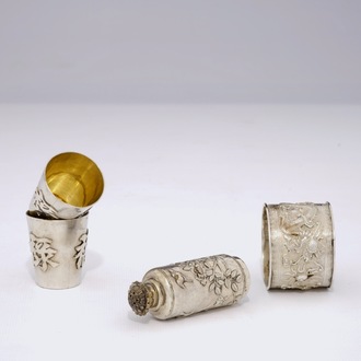 A pair of Chinese silver wine cups, a shaker and a napkin ring, 19/20th C.