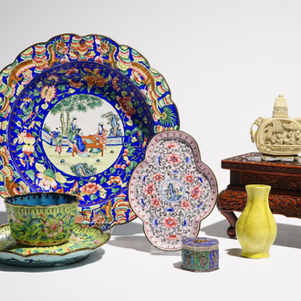A set of Chinese Canton enamel, a lacquer stand, a silver box and cover, an ivory snuff bottle and a miniature vase, 19/20th C.