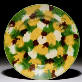 A Chinese spinach and egg-glazed plate, Kangxi