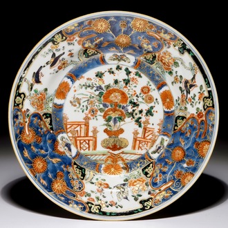 A Chinese famille verte plate with Stanislaw design, Kangxi