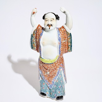 Un grand modèle de Zhongli Quan en porcelaine de Chine famille rose, 19ème
