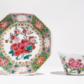 A Chinese famille rose cup and saucer with floral design, Yongzheng/Qianlong