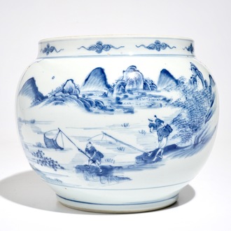 Een fijne Chinese blauwwitte bolle pot met figuren in een landschap, Kangxi
