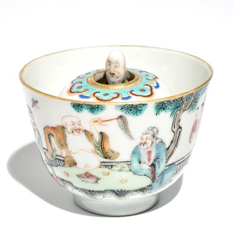 Une tasse surprise en porcelaine de Chine famille rose, marque et période de Xianfeng