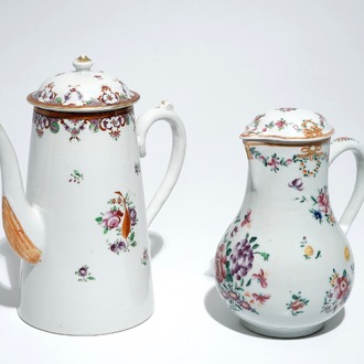 Une cafetière et une verseuse en porcelaine de Chine à décor Löwestoft, Qianlong