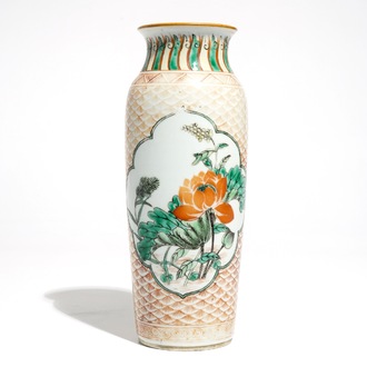 A Chinese wucai rouleau vase with floral medallions, Transitional period