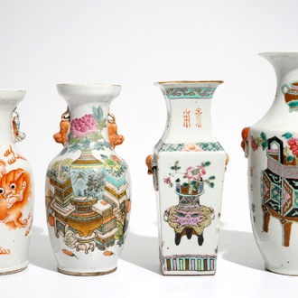 Quatre vases en porcelaine de Chine famille rose et qianjiang cai, 19ème