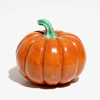 A Chinese coral-glazed model of a pumpkin, 19/20th C.