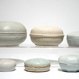 Sic boîtes couvertes en porcelaine de Chine, Song et postérieur