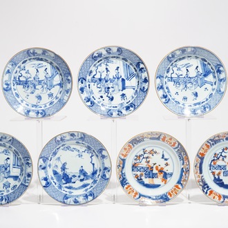 Zeven Chinese blauwwitte en Imari-stijl borden, Kangxi/Yongzheng