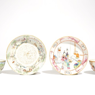 Deux tasses et soucoupes en porcelaine de Chine famille rose, Qianlong et 19ème