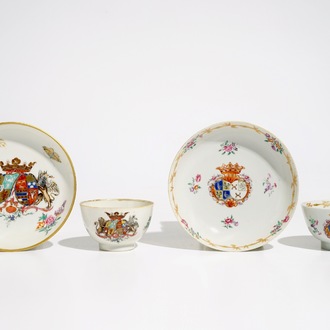 Deux tasses et soucoupes armoiriées en porcelaine de Chine pour le marché hollandais, Qianlong