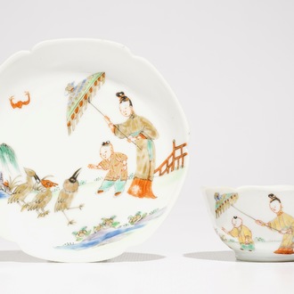 Une tasse et soucoupe en porcelaine de Chine de style Pronk, Qianlong, vers 1740