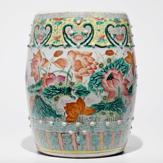 A Chinese famille rose garden seat with birds at a lotus pond, 19th C.