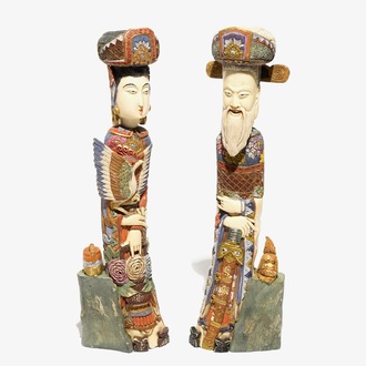 Une paire de figures en ivoire polychrome, Chine, début du 20ème
