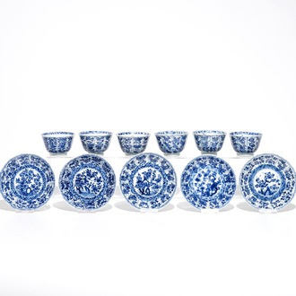 Zes Chinese blauwwitte koppen en schotels, Kangxi