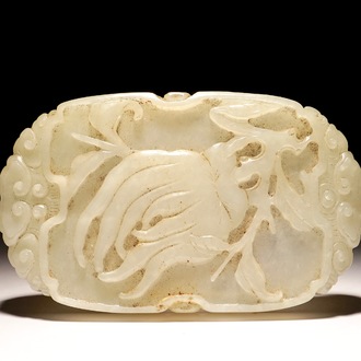 Une plaque en jade sculpté orné d'une main de Bouddha, Chine, 19ème