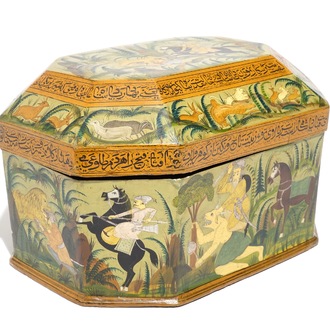 Une boîte en papier mâché peint aux scènes de chasse, Qajar, Iran, 19ème