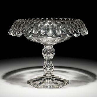 A Val Saint-Lambert crystal bowl on foot, 19th C.