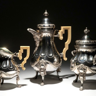 Une cafetière et un cremier aux anses en ivoire et un pot à sucre en argent, style Louis XVI, marques de J. Roelandts, Gand, 1779