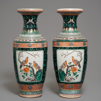 A pair of Chinese verte-noire vases with birds, 19th C.